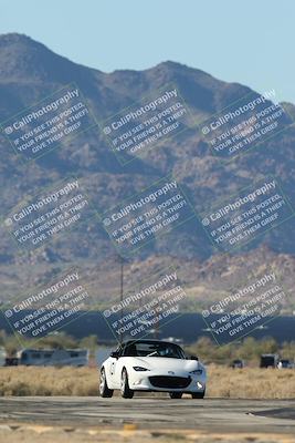 media/Nov-23-2025-Speed Ventures (Sun) [[88f20b6e61]]/6-Yellow Group/Session 1 (Turns 16 and 17 Exit)/